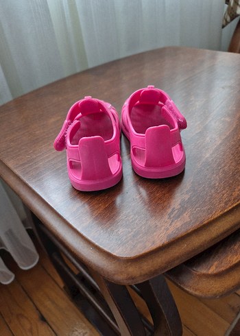 Kız Çocuk Pembe Barbie Tokalı Sandalet - Görsel 4