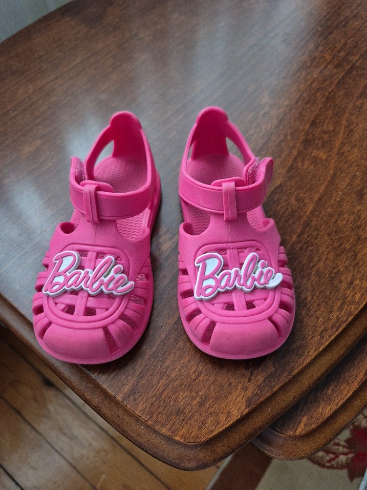 Kız Çocuk Pembe Barbie Tokalı Sandalet - Görsel 3