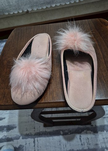 Pembe Kürklü Kadın Terlik - Görsel 4