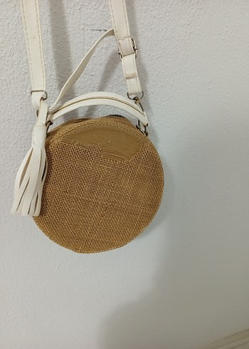 Dantel İşlemeli Bej Yuvarlak Kadın Çanta - Görsel 4