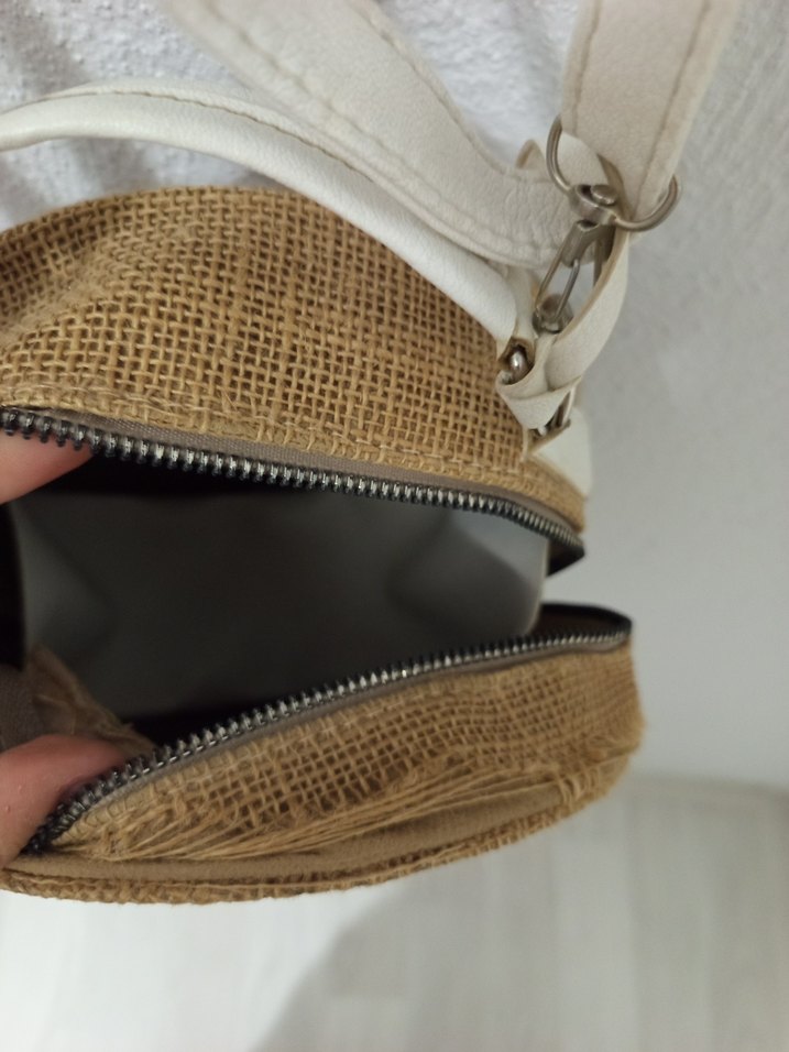 Dantel İşlemeli Bej Yuvarlak Kadın Çanta - Görsel 3