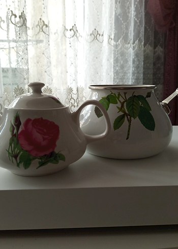 Beyaz Çiçek Desenli Pastel Çaydanlık - Görsel 4