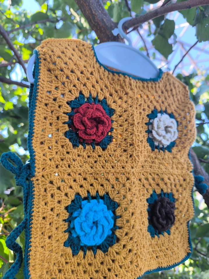 El örgüsü Sarı  Çicekli Bebek Süveteri - Görsel 2