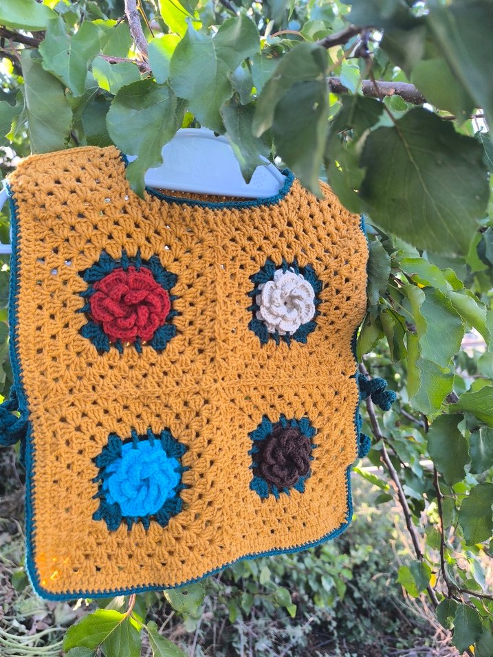 El örgüsü Sarı  Çicekli Bebek Süveteri - Görsel 3