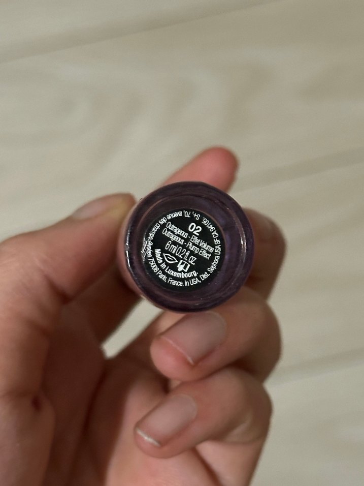 Bej Parlak Dudak Parlatıcısı - Görsel 3