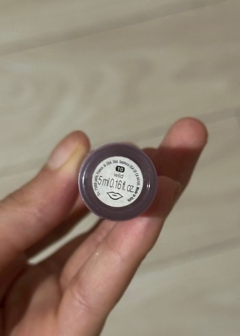 Mor renkli simli Dudak Parlatıcısı - Görsel 3