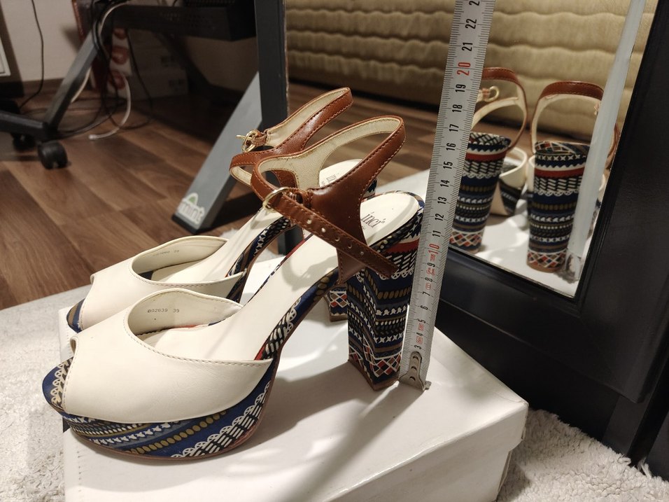 İnci 39 Numara Bohem Desenli Önü Açık Platform Topuklu Ayakkabı - Görsel 3