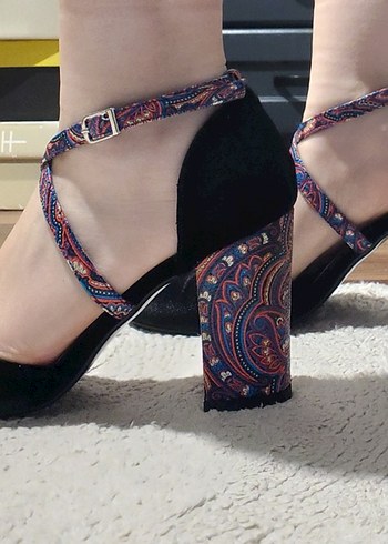 37 Numara Bohem Çok Renkli Tokalı Topuklu Kadın Ayakkabı - Görsel 4