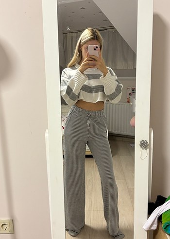 Stradivarius çizgili bol pantolon