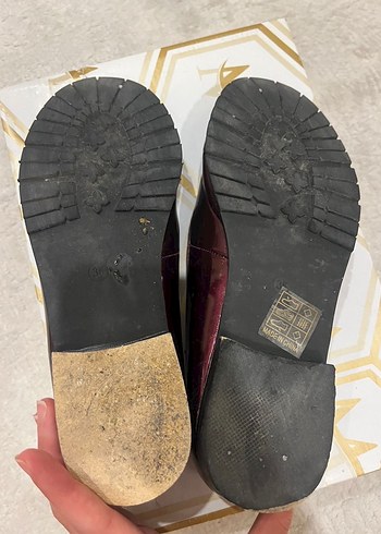 Bordo Parlak Leopar Desenli Kız Loafer - Görsel 4