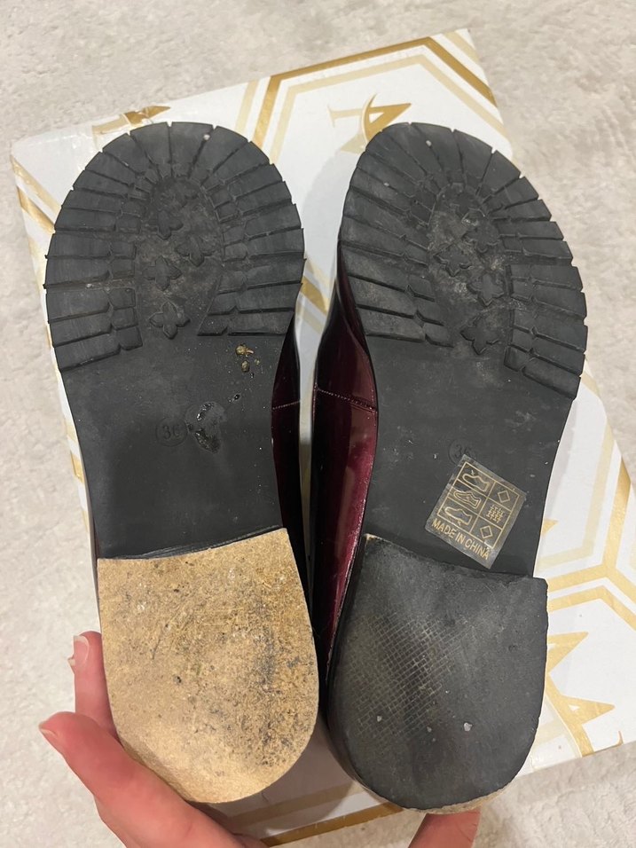 Bordo Parlak Leopar Desenli Kız Loafer - Görsel 4