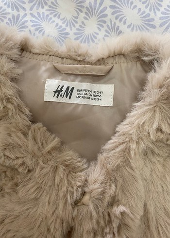 Kız Çocuk Bej Kürklü Yelek - Görsel 2