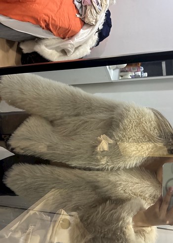 Bej Kadın Kürk Detaylı Sokak Stili Mont - Görsel 7