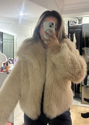 Bej Kadın Kürk Detaylı Sokak Stili Mont - Görsel 8