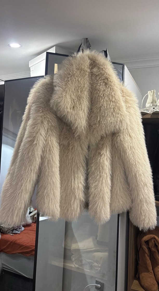 Bej Kadın Kürk Detaylı Sokak Stili Mont - Görsel 2