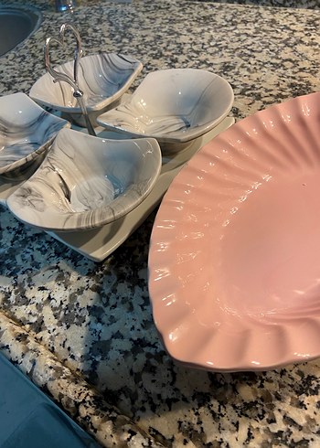 Pembe Pastel Dalgalı Tabak ve Tie-Dye Sosluk Seti