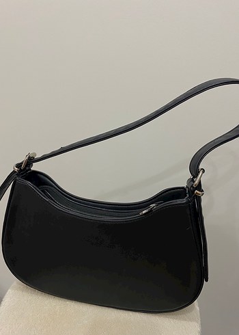 Siyah Deri Minimalist Kadın Omuz Çantası