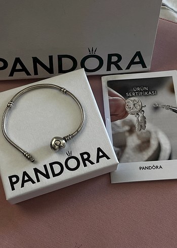 Pandora Moments Kalp Klipsli Bileklik