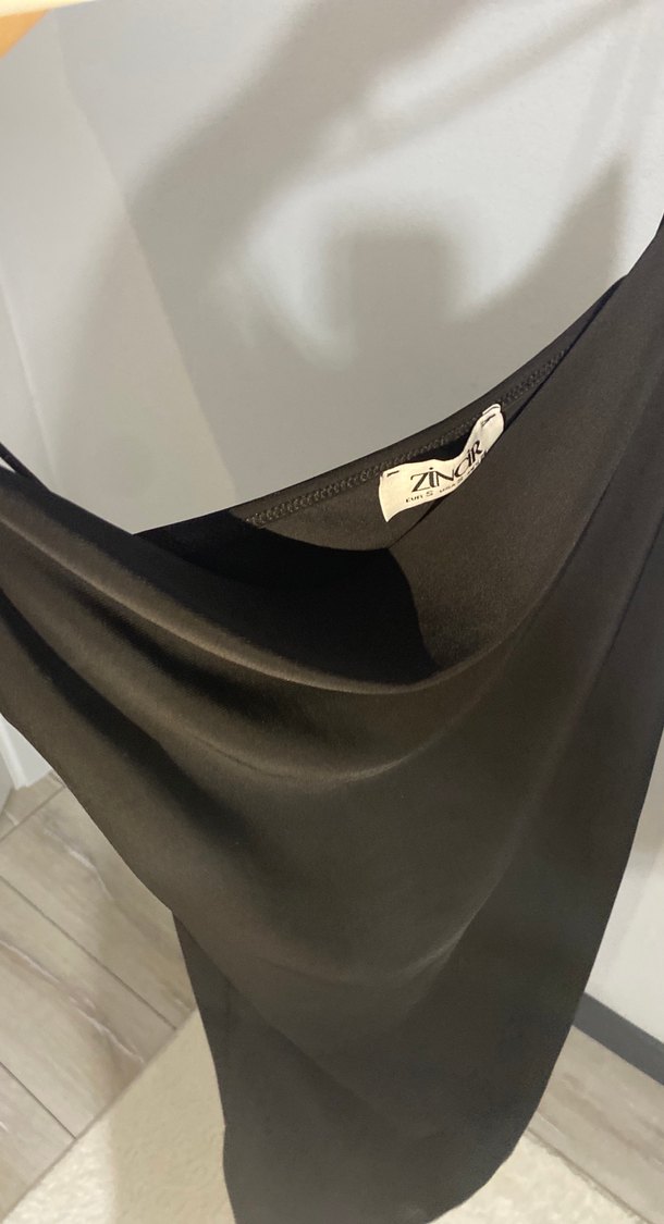 Drapeli Siyah Midi Elbise - Görsel 3