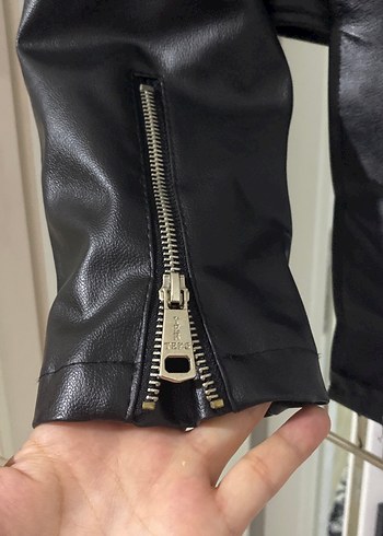 Diğer Tokalı kemerli Siyah Deri Biker Ceket