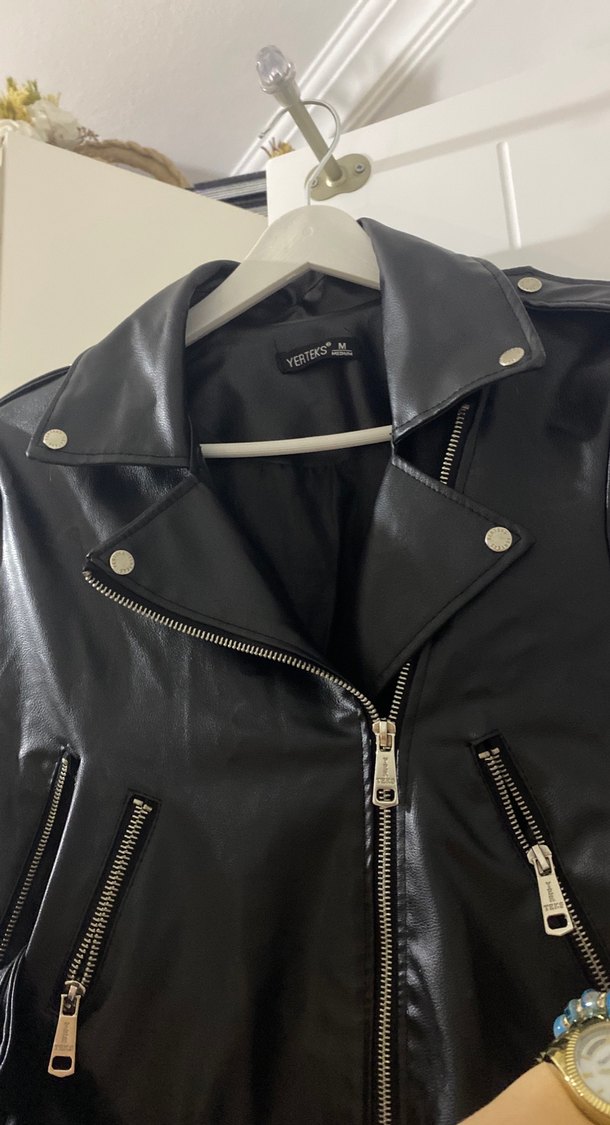 Tokalı kemerli Siyah Deri Biker Ceket - Görsel 3