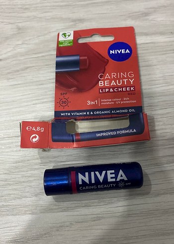 Nivea Kırmızı Dudak ve Yanak Bakım Stick SPF30 - Görsel 3