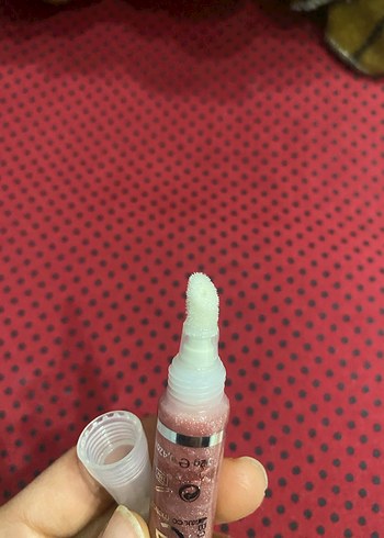 Parlak Pembe Dudak Parlatıcısı - Görsel 3