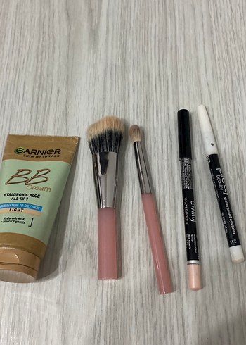 Carnise Beyaz Makyaj Seti - Görsel 3