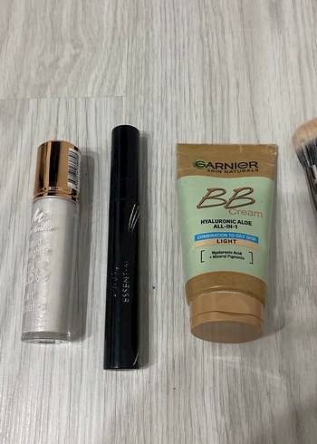 Carnise Beyaz Makyaj Seti - Görsel 2