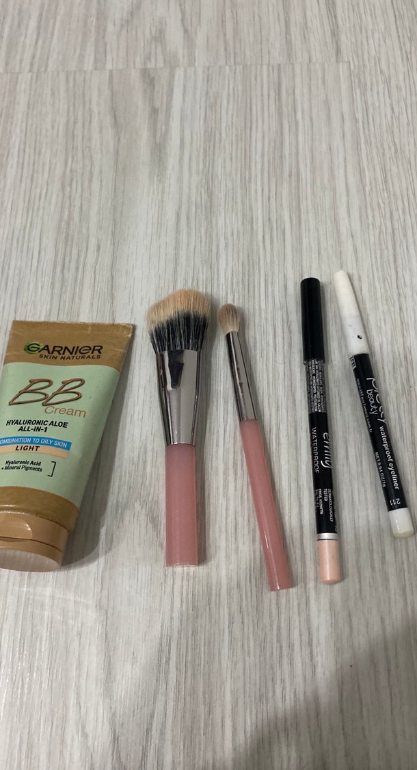 Carnise Beyaz Makyaj Seti - Görsel 3