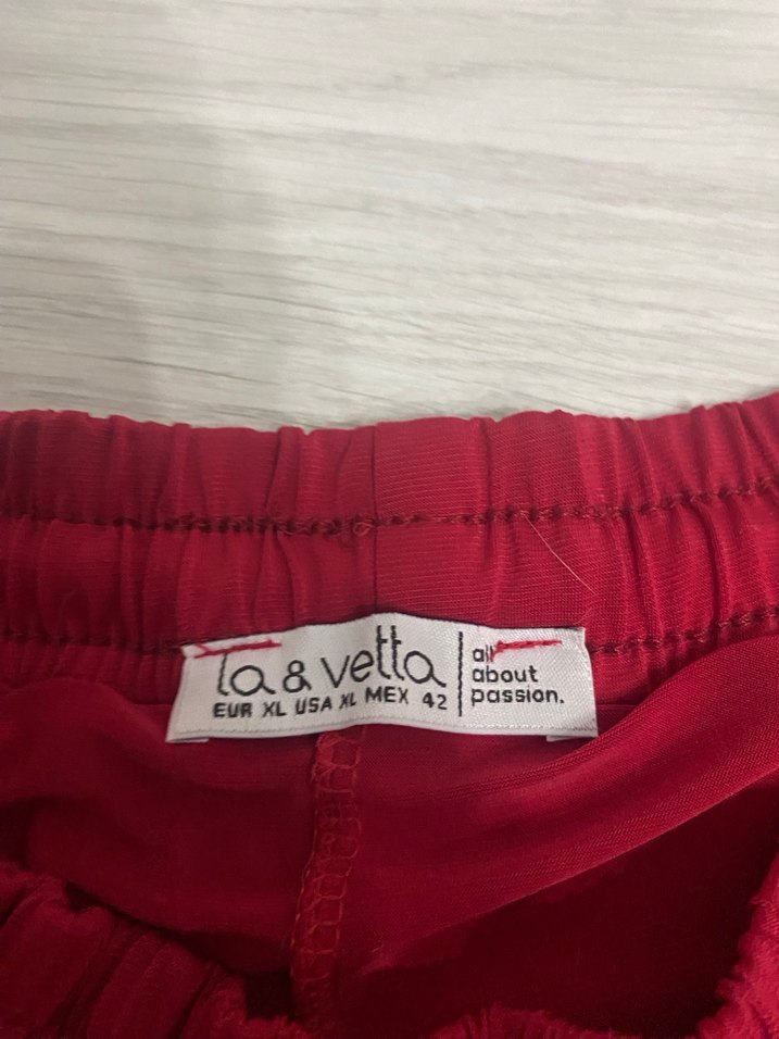 Kırmızı Mini Etek Rahat Kesim - Görsel 3