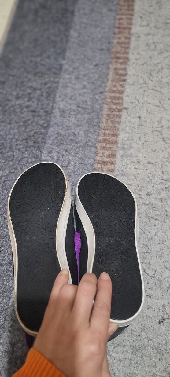 Mor Bağcıklı ve Cırt Cırtlı Kadın Spor Ayakkabı - Görsel 3