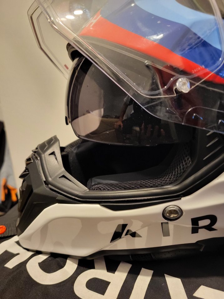 Airoh Commander 2 Doom, Karbon Kompozit kabuk - Görsel 4