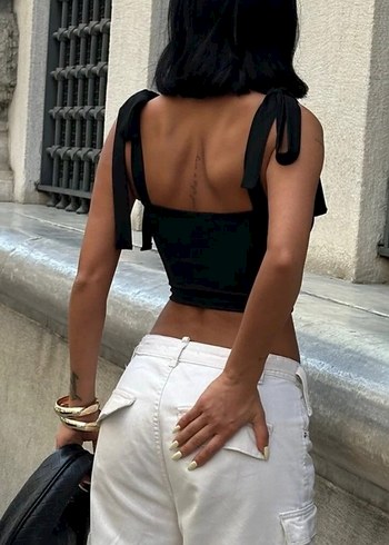 Trendyol & Milla Parlak Siyah crop