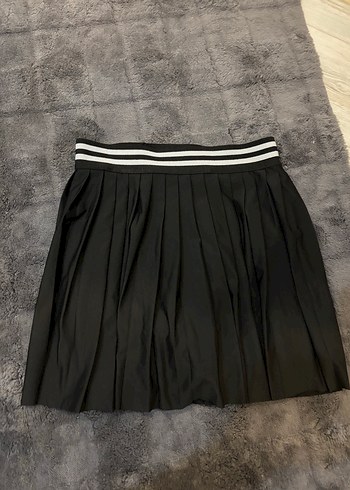 Siyah şortlu Pilili Mini Etek
