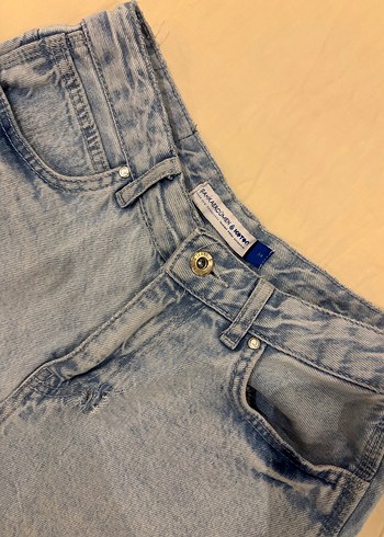 Koton Mavi Mini Bol Kesim Denim Şort - Görsel 2