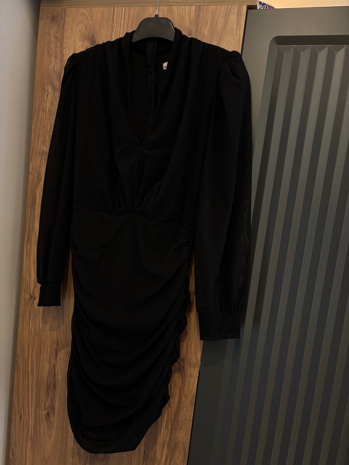 Siyah drapeli mini abiye Elbise - Görsel 2