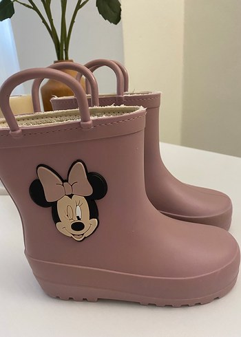 26 Beden Pembe Kız Çocuk Lastik Bot Minnie Desenli