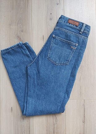 LTB LTB LAVINA MOM JEAN