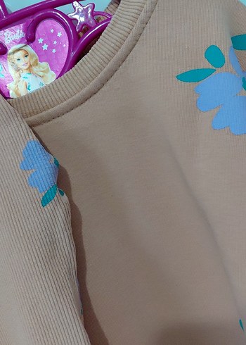 6 Yaş Beden Çiçek Desenli Kahverengi Kız Sweatshirt