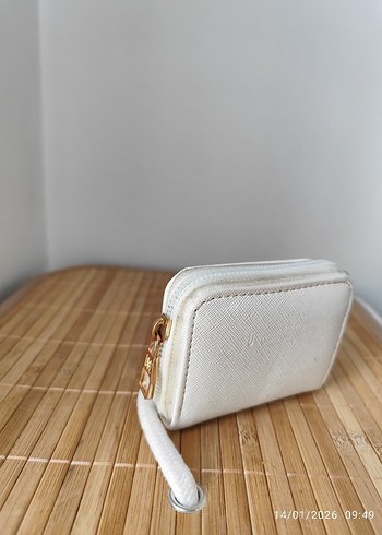 Beyaz Fermuarlı Kadın Deri Cüzdan - Görsel 3