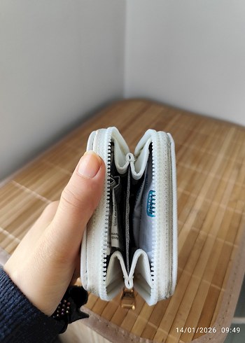 Beyaz Fermuarlı Kadın Deri Cüzdan - Görsel 4