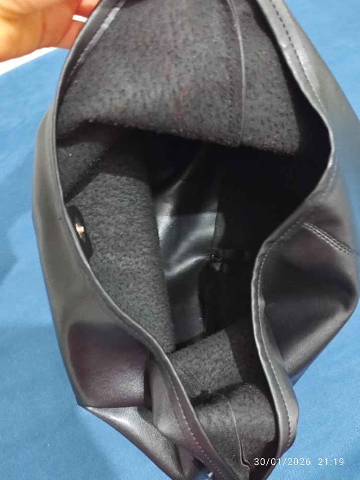 Siyah Deri Kadın Çanta Tokalı - Görsel 3