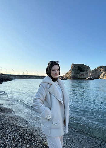 Bej Deri ve Kürk Detaylı Midi Kadın Ceket - Görsel 5