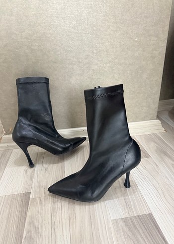 Siyah Deri Stiletto Topuklu Kadın Bot - Görsel 4