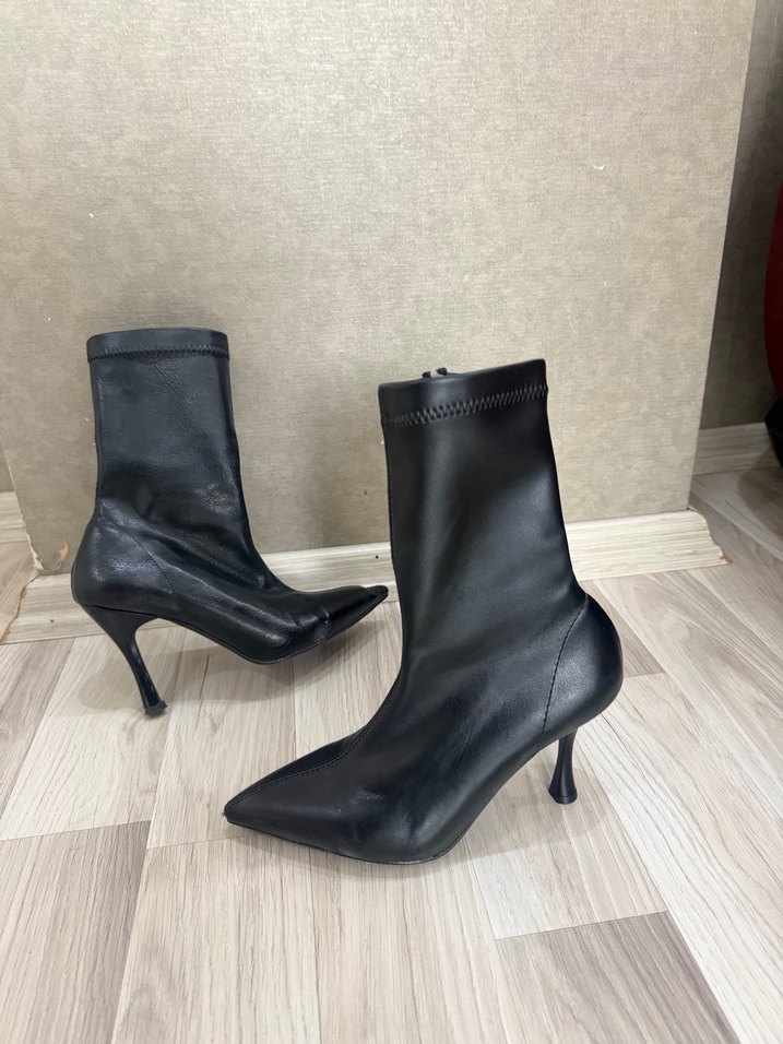 Siyah Deri Stiletto Topuklu Kadın Bot - Görsel 4