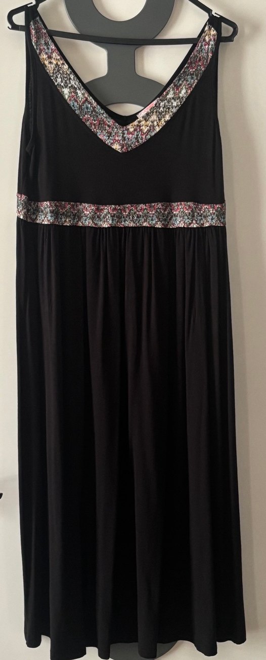 NAKIŞ İŞLEMELİ 2 ADET HAMİLE ELBİSESİ - Görsel 2