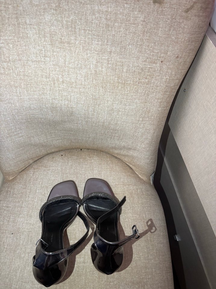 İnce topuklu gümüş kadın ayakkabı - Görsel 3