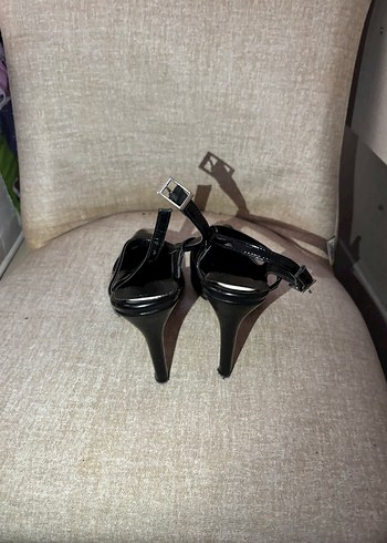 Siyah Tokalı Stiletto Topuklu Kadın Ayakkabı - Görsel 2