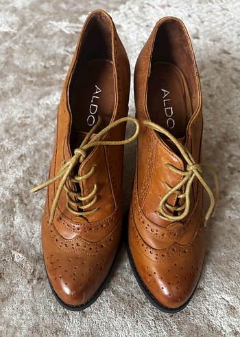 Aldo Bej Deri Bağcıklı Vintage Kadın Ayakkabı 40